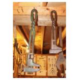 2 Twisted Handle Adjustable Monkey Wrenches (1