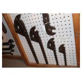 Set of 4 Hoe Corp Self Adjusting Pipe Wrenches,