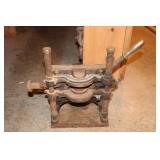 Simplicity Mfg Co No RB121 Handled Machinery