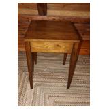 Oak  Table 22" X 22" X 30 1/2" tall