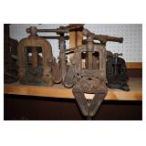 Pipe Vise Lot Including Armstrong No 142, Ridge