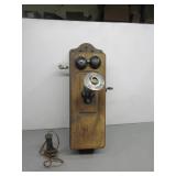 Antique Kellog Hand Crank Wall Phone