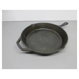 Lodge Cast Iron Skillet, 10'