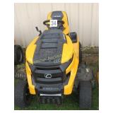 #693    Cub Cadet XT1 LT46   46' Deck   191.9 Hrs