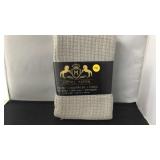 Hotel aspen throw Greg