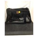 Portable cat/dog carrying case