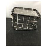 Black/white collapsible basket