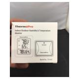 Indoor/outdoor humidity temperature monitor