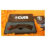 Cuts Knife