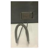 Lounge lizard phone holder