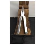 Medium Size Mutli Tool with Sheath