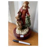 FIGURINE