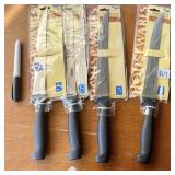 4 NEW KNIVES