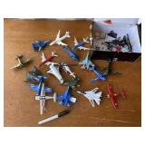 TOY AIRPLANES
