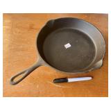 CAST IRON FRY PAN