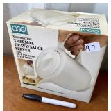 THERMAL GRAVY SERVER IN BOX