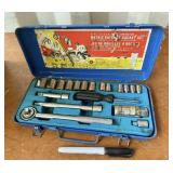 SOCKET SET IN BLUE METAL TIN