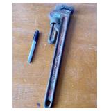 PIPE WRENCH