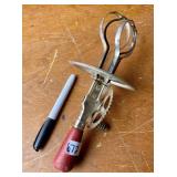 VINTAGE HAND MIXER