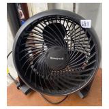 BLACK HONEYWELL FAN