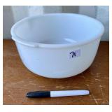 GLASBAKE VINTAGE MIXING BOWL
