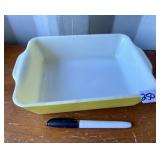 VINTAGE YELLOW SQUARE PYREX DISH
