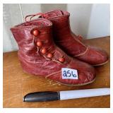 ANTIQUE SHOES