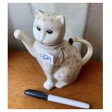 CAT TEA POT