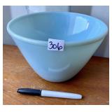 VINTAGE FIRE KING MIXING BOWL