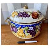VINTAGE TABLE TOPS UNLINMITED ENAMEL POT AND LID
