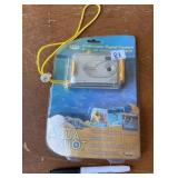 UNDERWATER DIGITAL CAMERA