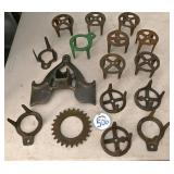 John Deere-Mansur & Can Holders