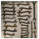 27 John Deere Related Tools