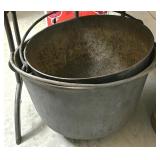 2 Cast Iron Kettle