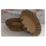 4 Fluted Hog Pans