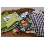 Assorted Vintage Linens