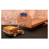 Cast Metal Tractor Base/Wood Wagon