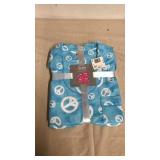 New blue and white peace pajamas size extra large New blue and white peace pajamas size extra large