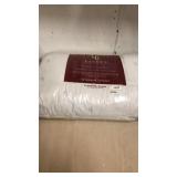 Lauren Ralph Extra firm standard queen pillow Lauren Ralph Extra firm standard queen pillow