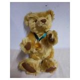New Steiff 2001 teddy bear New Steiff 2001 teddy bear