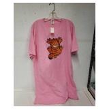 One size Garfield shirt new with tags One size Garfield shirt new with tags