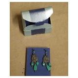 Avon turquoise color drop earrings Avon turquoise color drop earrings