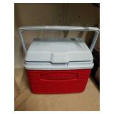 Rubbermaid lunch cooler Nice condition Rubbermaid lunch cooler Nice condition