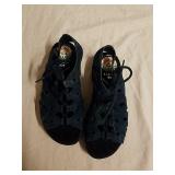 New earth shoes size 6.5 New earth shoes size 6.5