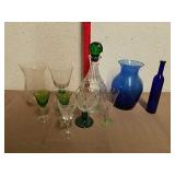 Glass decanter with Green Glass stopper with