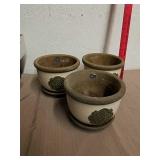 3 planter pots