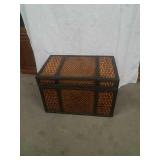 Decorative trunk