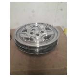 Set of 4 16 in hubcaps