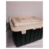 Plastic storage box