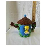 Tweety Bird ceramic teapot Tweety Bird ceramic teapot